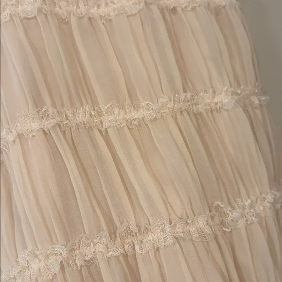 Cream Sleeveless Ruffled Top - Picture 2 of 4